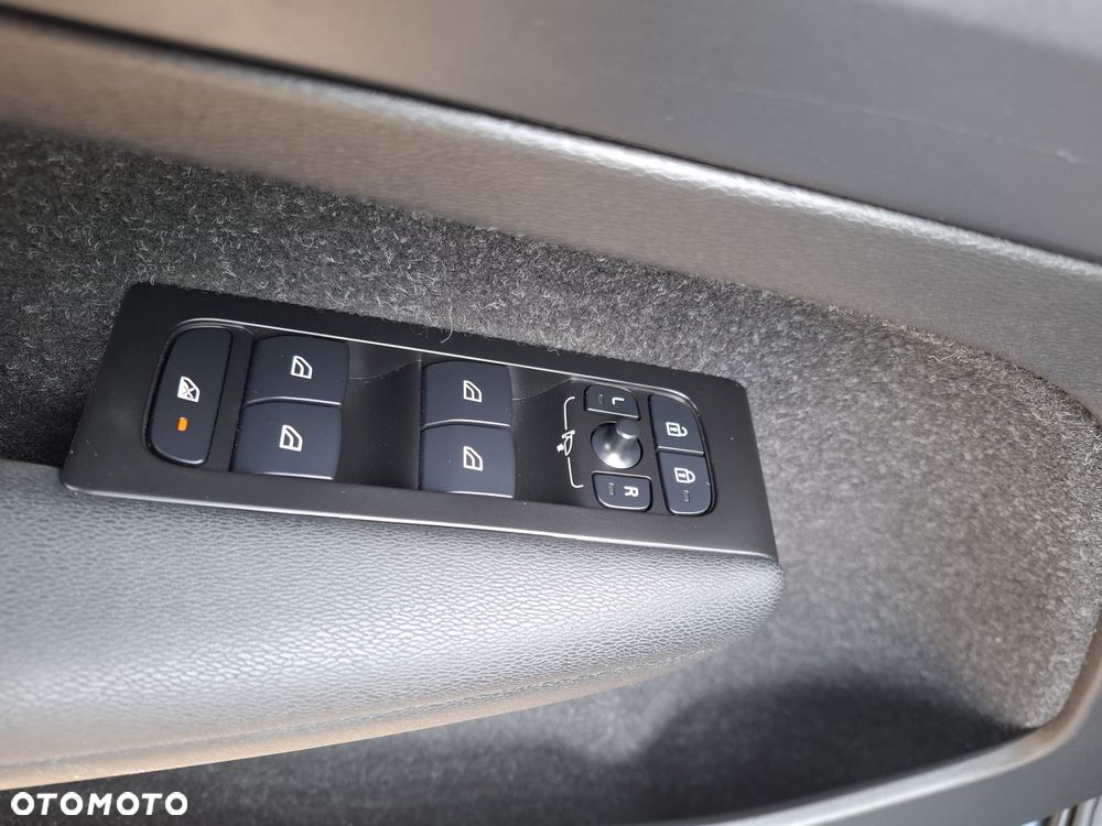 Volvo XC 40 T2 Core - 25