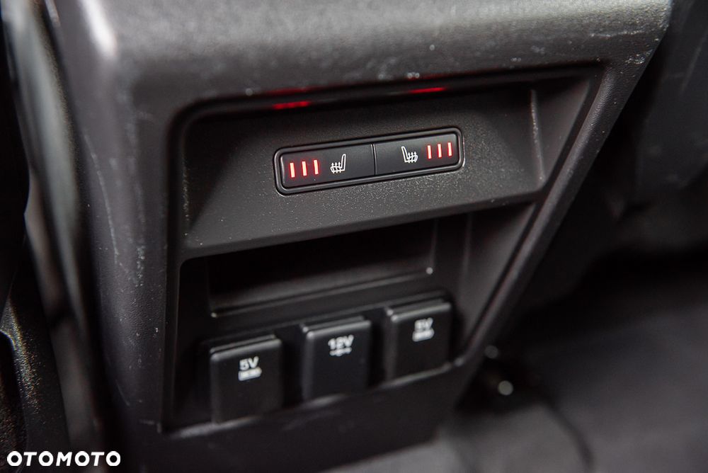 Land Rover Discovery Sport - 29