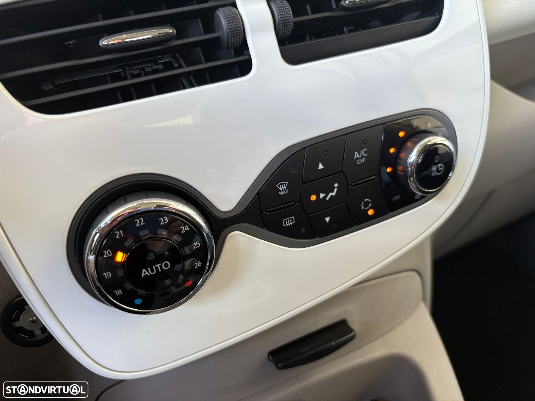 Renault Zoe (c/ Bateria) Life 40 Q90 - 36