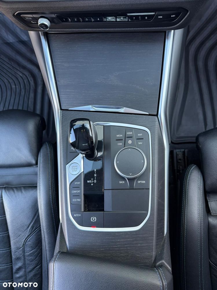 BMW Seria 3 - 18