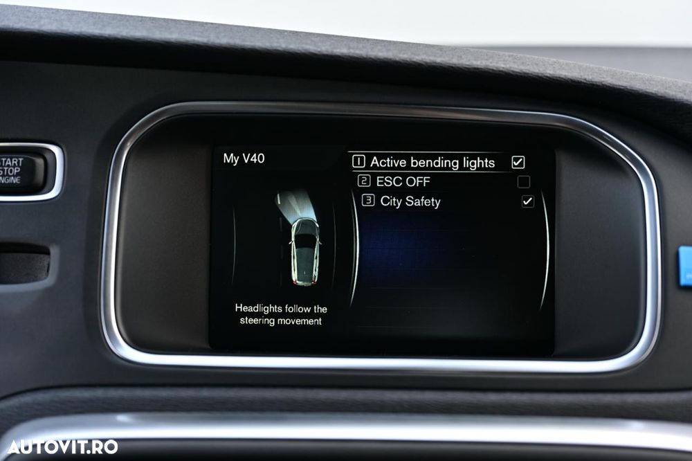 Volvo V40 D3 Geartronic RDesign - 27