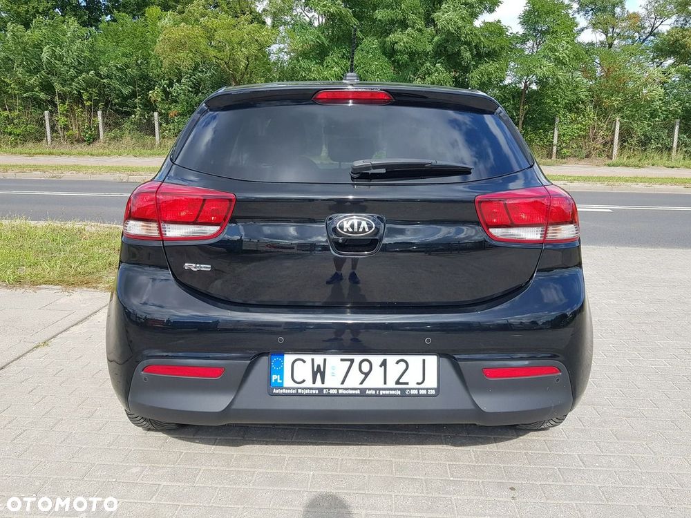 Kia Rio 1.2 Dream Team Edition - 6