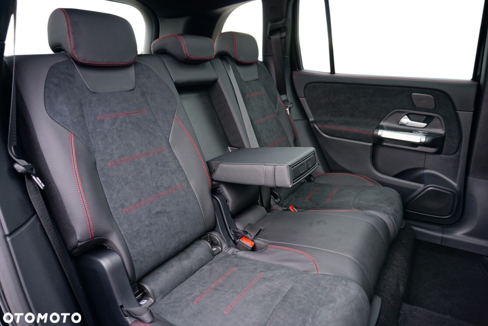 Mercedes-Benz GLB 200 d AMG Line 8G-DCT - 9