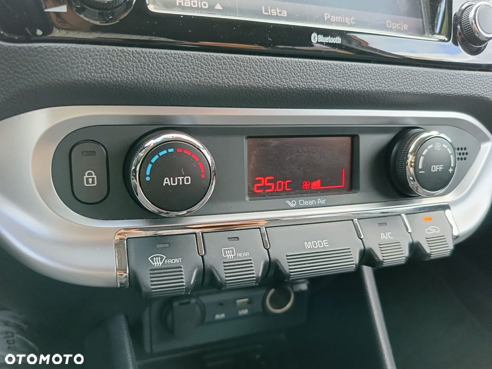 Kia Rio - 13