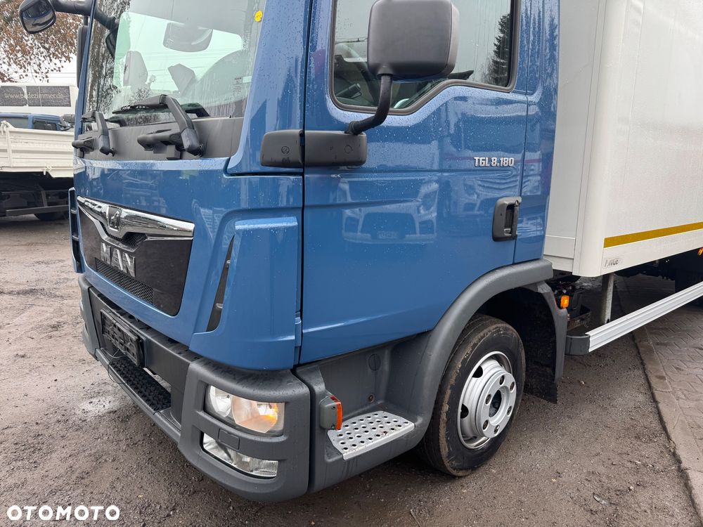 MAN TGL 8-180 KONTENER 6.50 Winda - 10