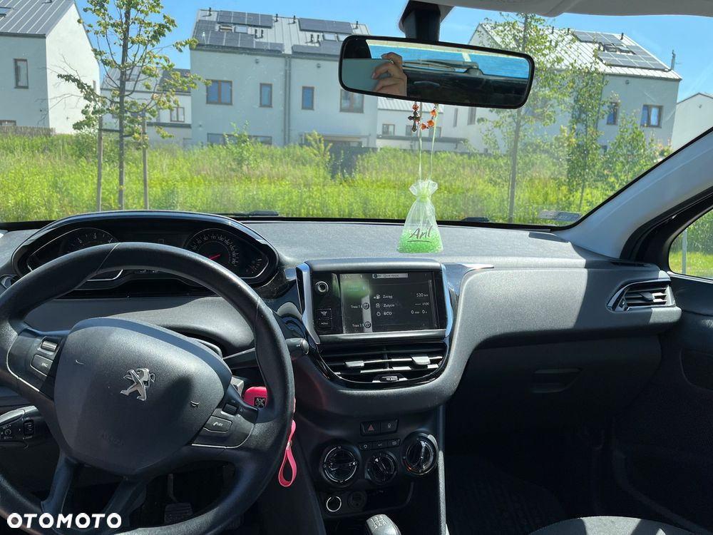 Peugeot 208 - 3
