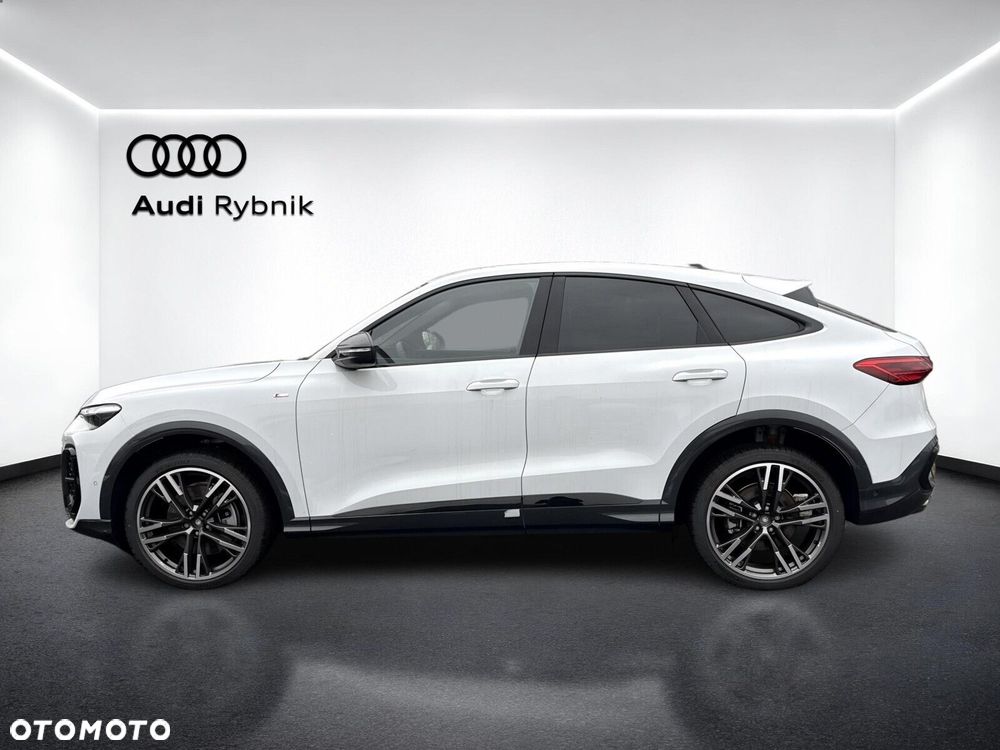 Audi Q5 Sportback - 4