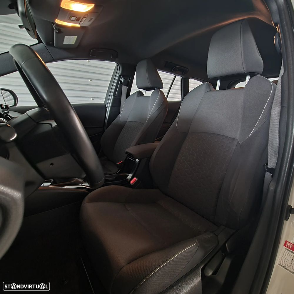 Toyota Corolla Touring Sports 1.8 Hybrid Comfort - 14