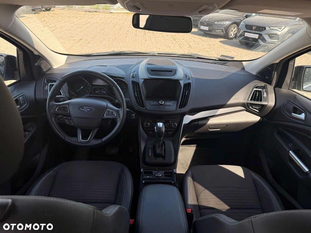 Ford Kuga - 12