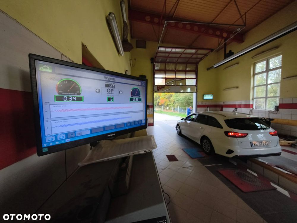 Kia Ceed - 39