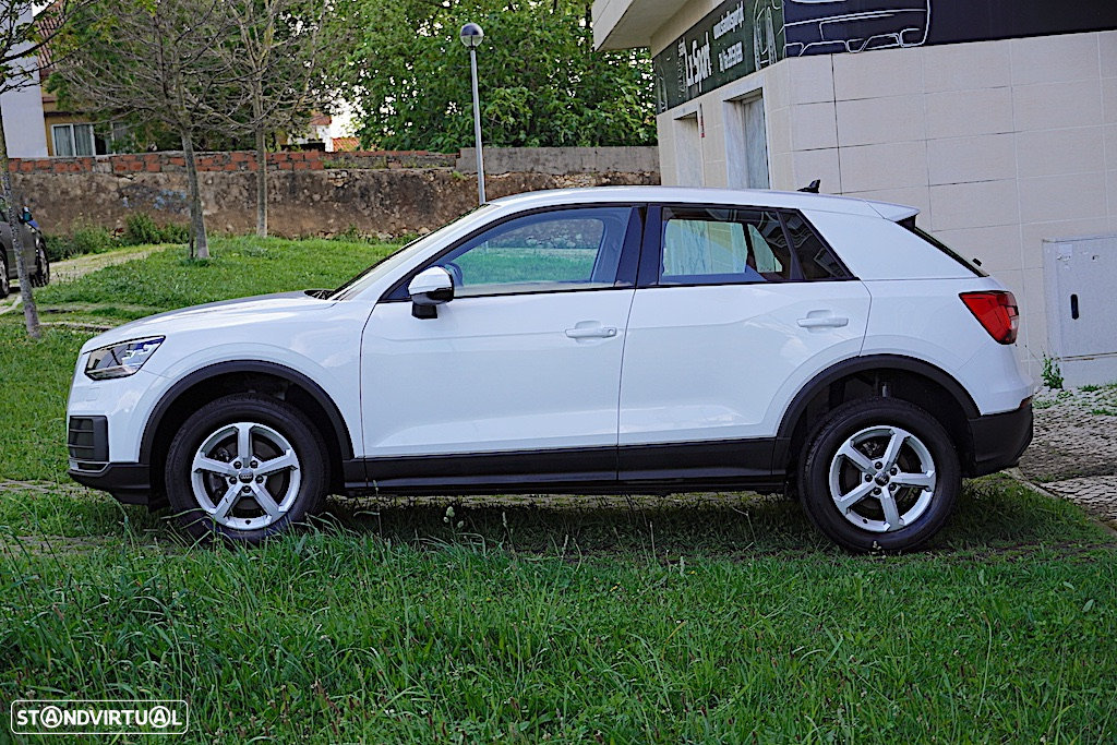 Audi Q2 30 TDI - 3