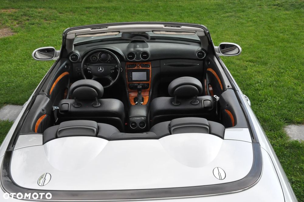 Mercedes-Benz CLK - 16