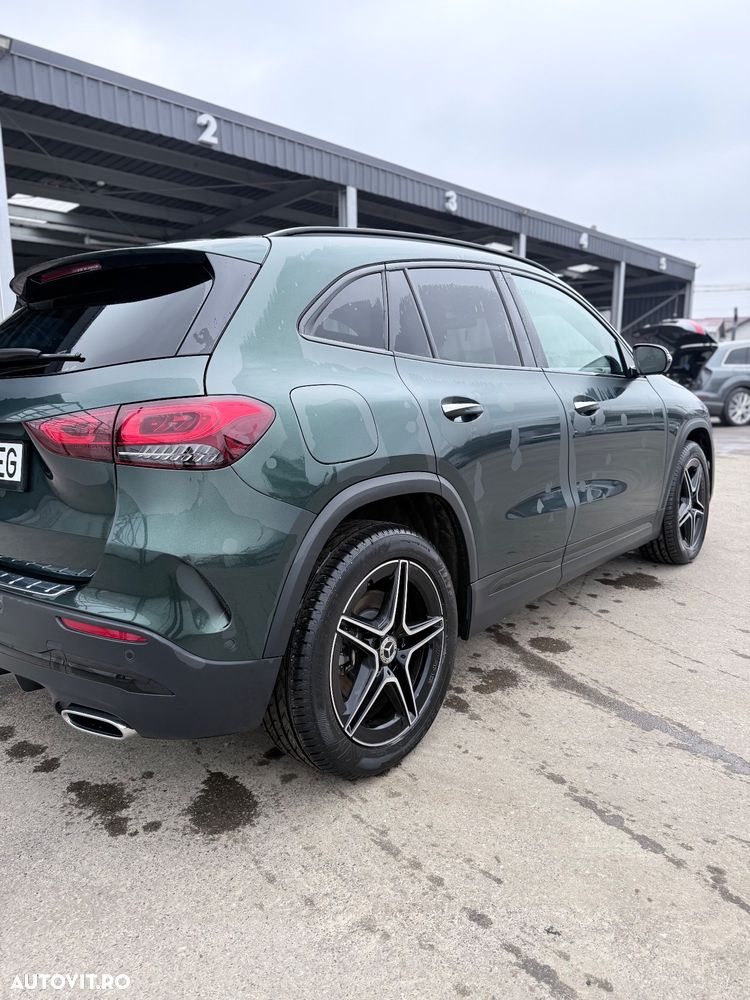 Mercedes-Benz GLA - 4