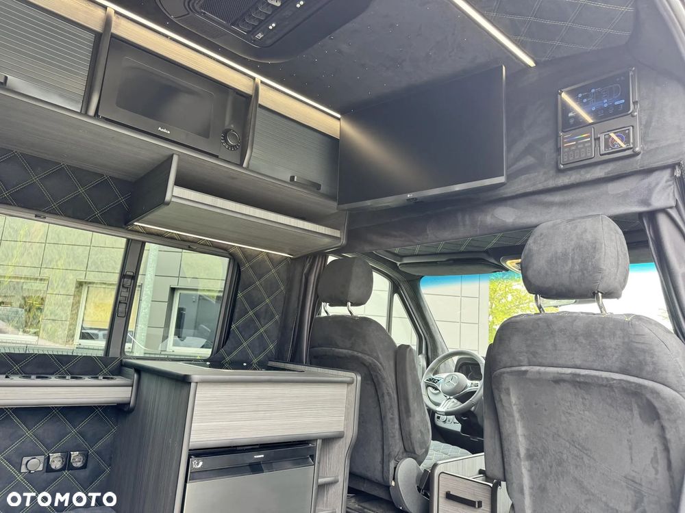 Mercedes-Benz Sprinter - 19