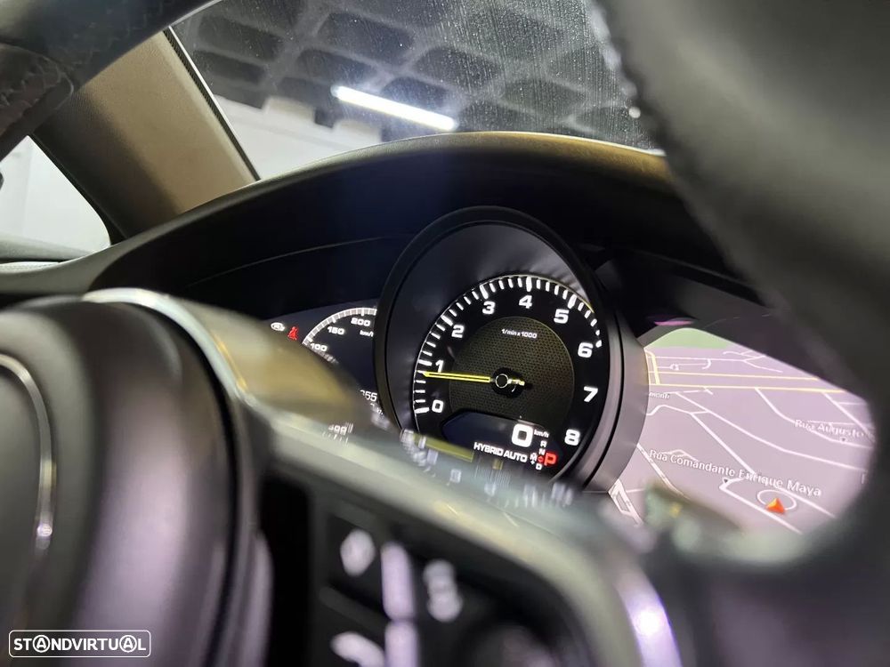 Porsche Panamera Sport Turismo 4 E-Hybrid - 47