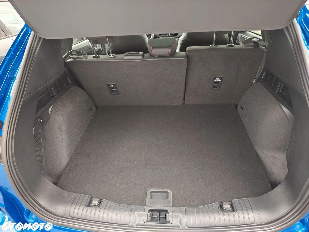 Ford Kuga 2.5 FHEV AWD ST-Line X - 24