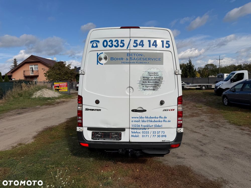 Mercedes-Benz Sprinter - 13