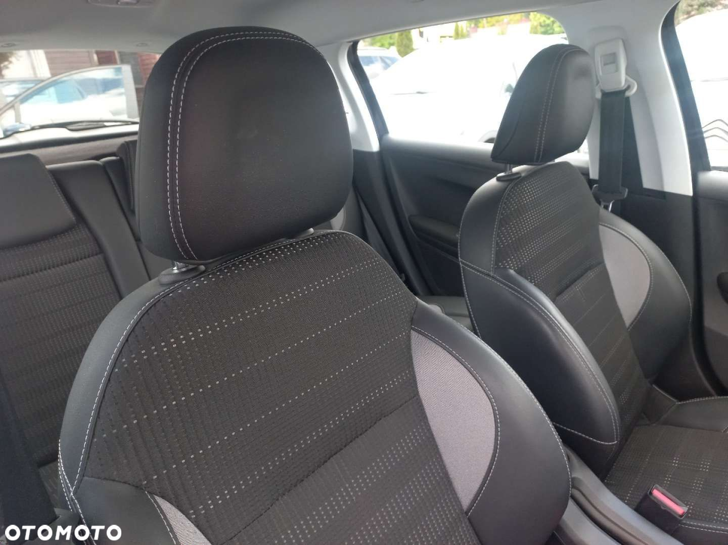 Peugeot 2008 - 16