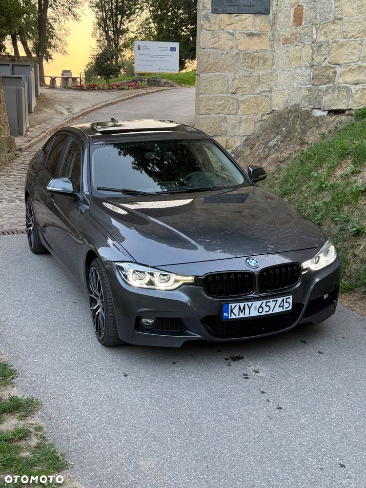 BMW Seria 3 330d xDrive - 1