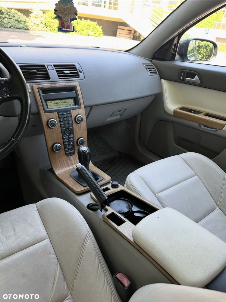 Volvo V50 1.6D DRIVe Momentum - 13
