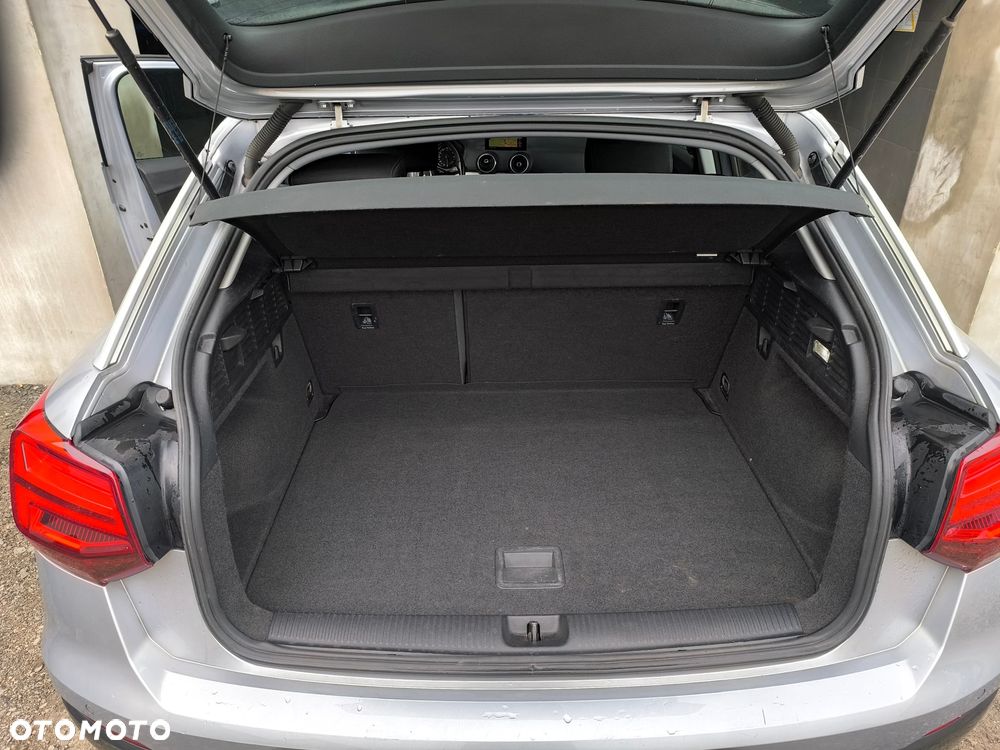 Audi Q2 30 TDI S tronic - 19