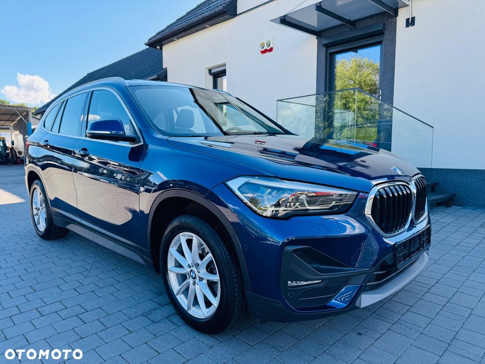 BMW X1 xDrive20i Advantage sport - 2