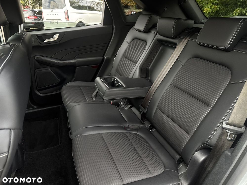 Ford Kuga - 23