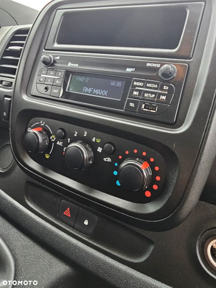 Renault Trafic - 24