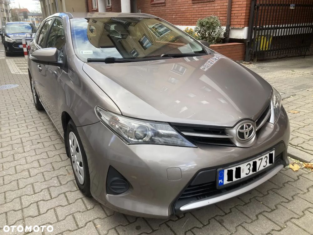 Toyota Auris 1.4 D-4D Comfort - 2