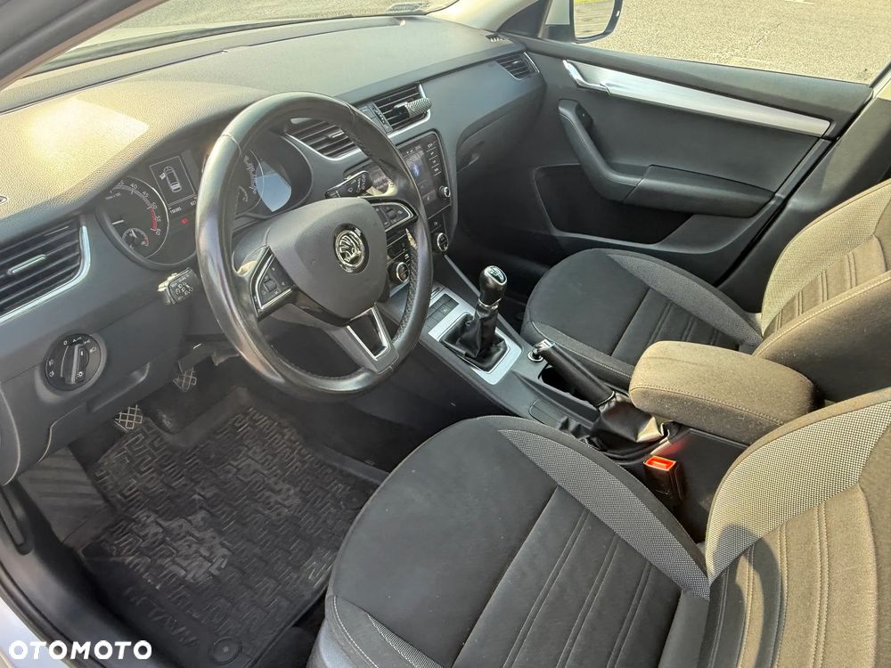 Skoda Octavia 1.6 TDI Ambition - 17