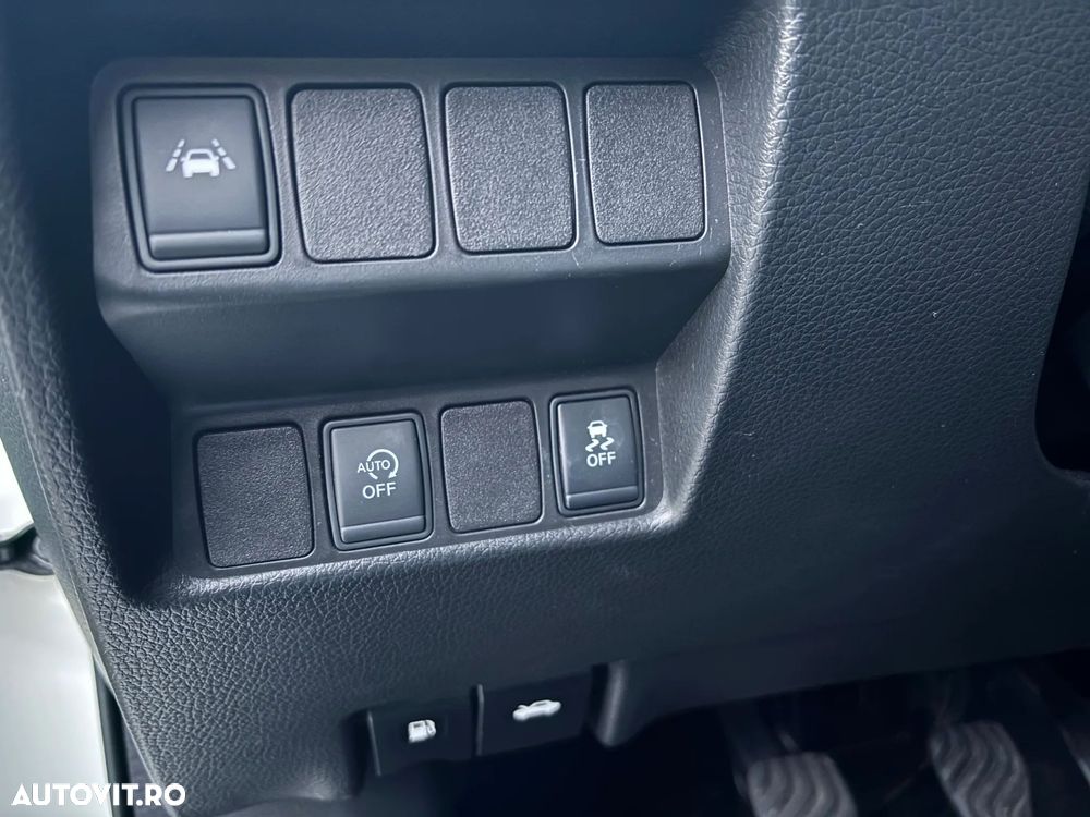 Nissan Qashqai 1.6 DCI TEKNA+ - 28