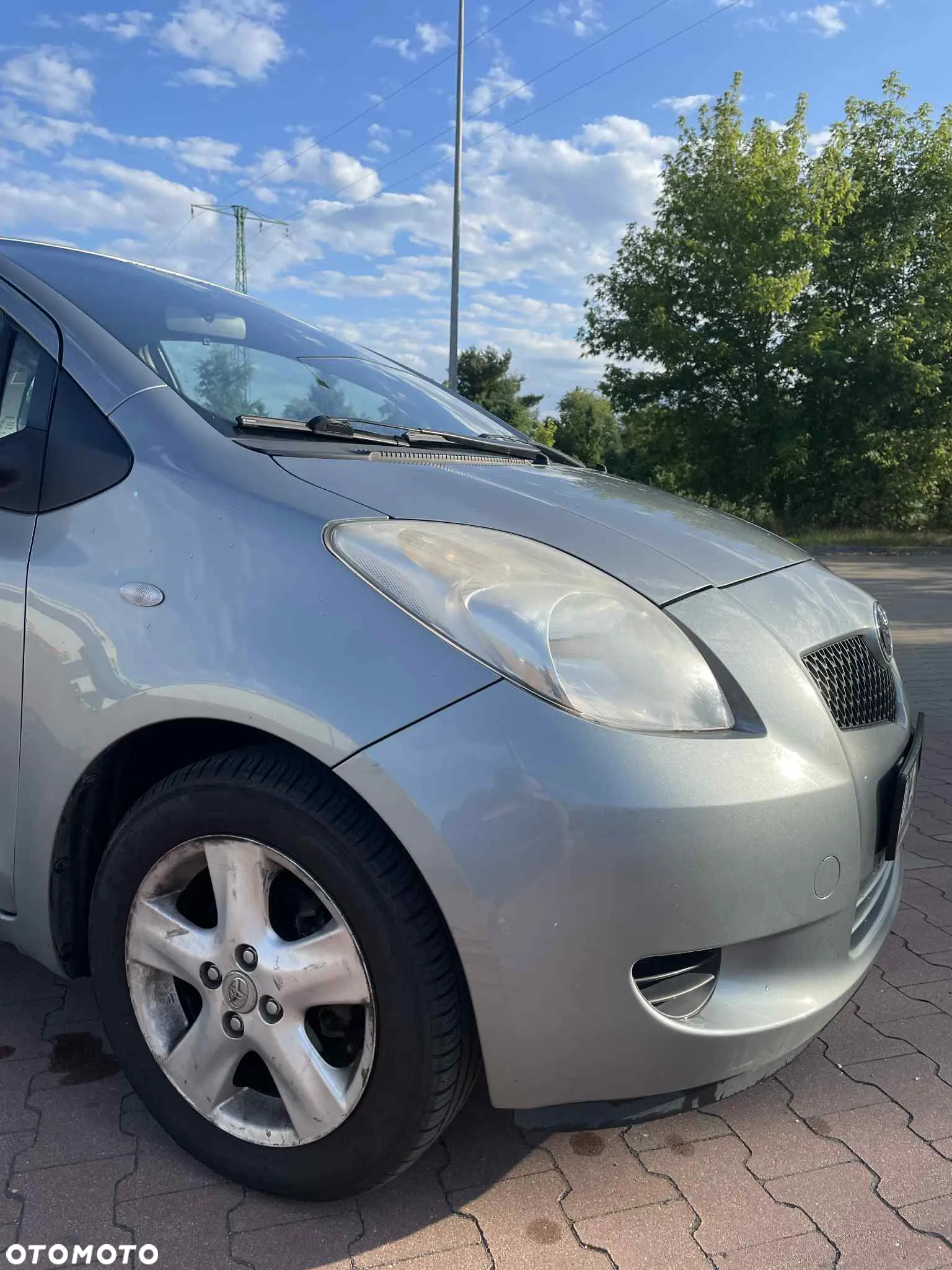 Toyota Yaris - 7