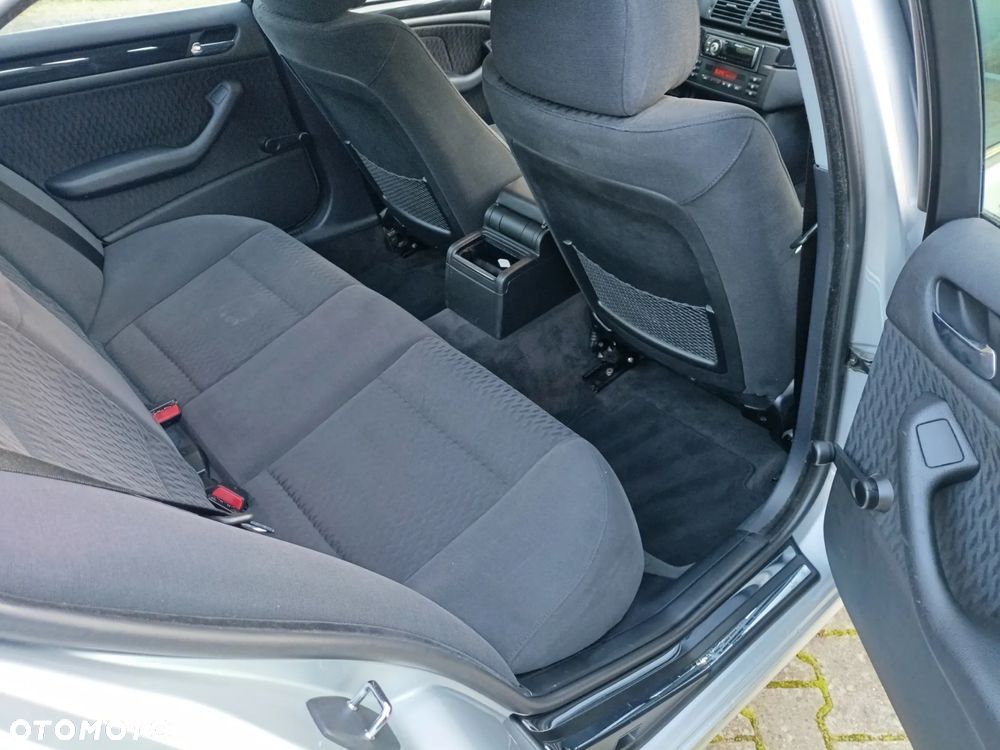 BMW Seria 3 - 28