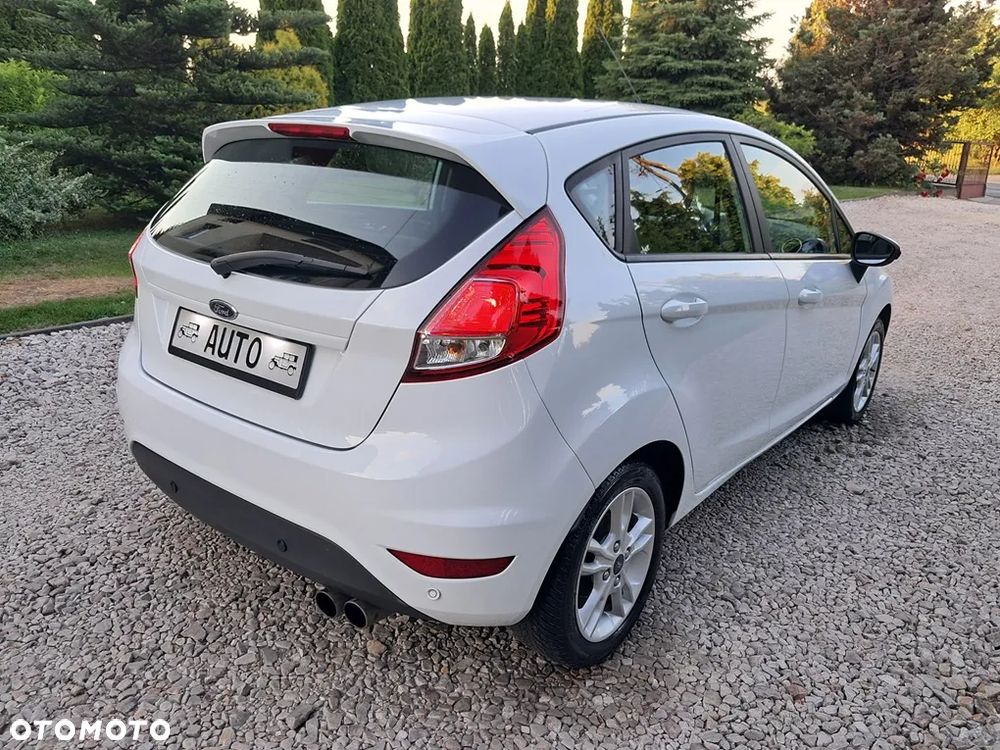 Ford Fiesta 1.25 Celebration - 7