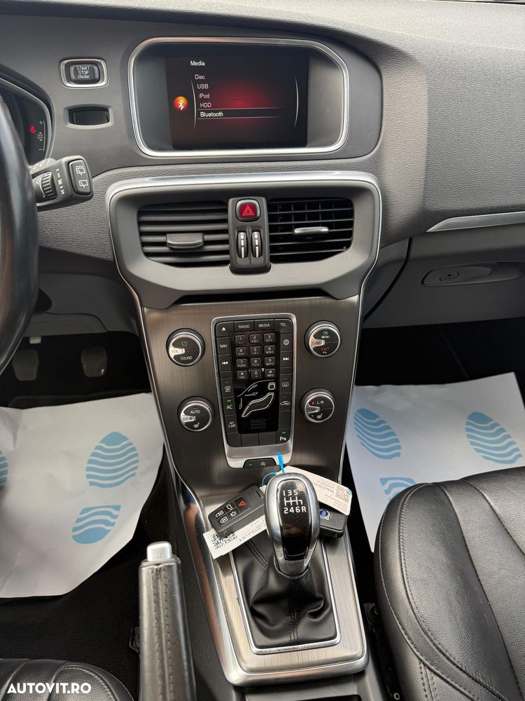 Volvo V40 D4 Inscription - 31