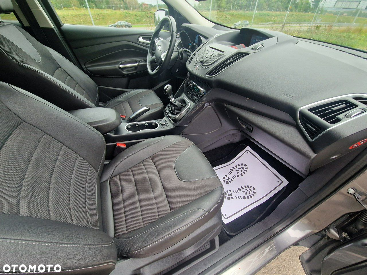 Ford Kuga - 9