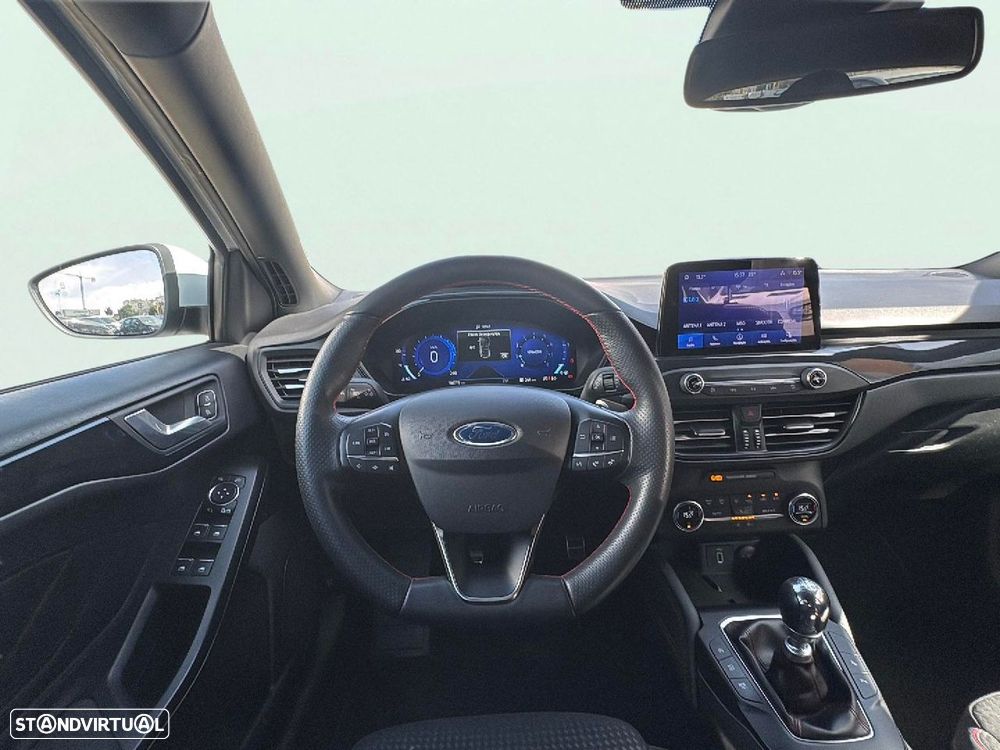 Ford Focus 1.0 EcoBoost MHEV ST-Line - 12