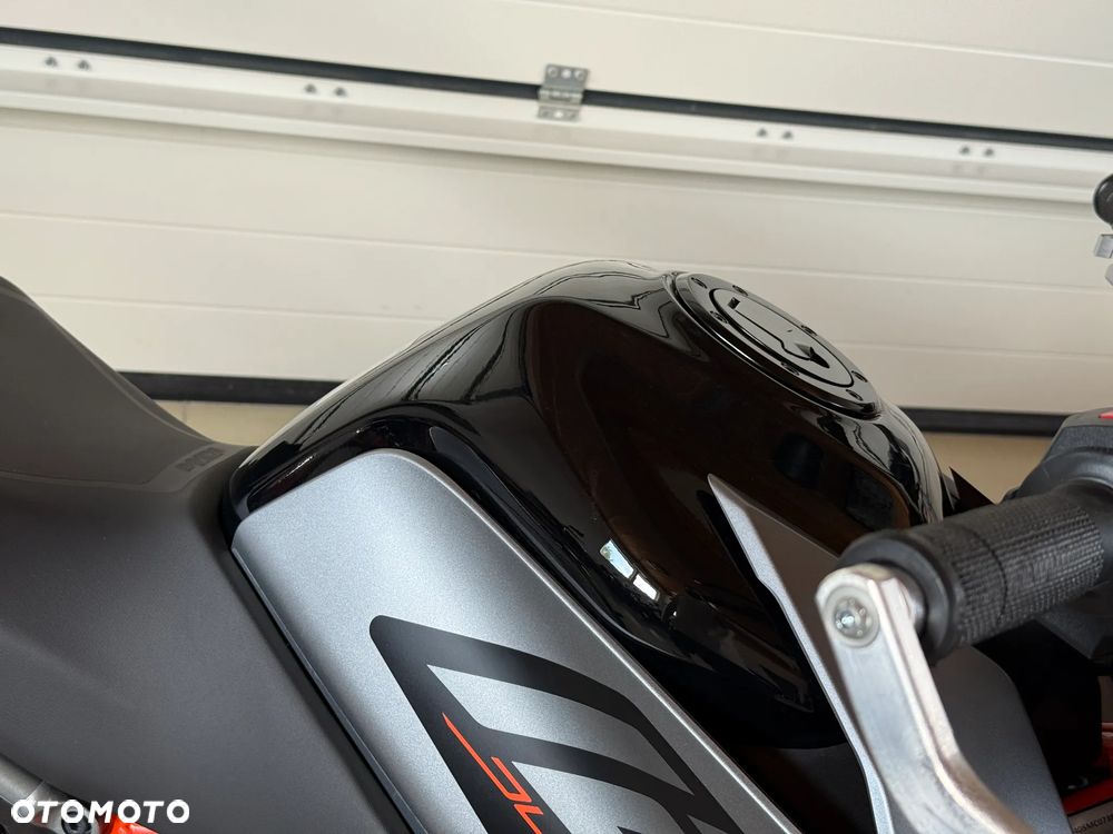 KTM Duke 125 - 29