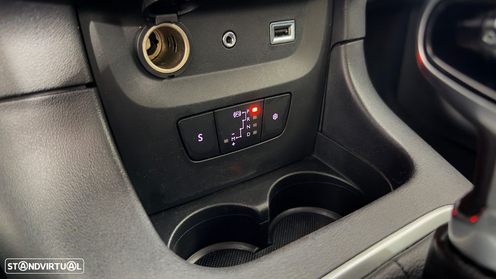 Citroën C3 1.2 PureTech Shine EAT6 - 28
