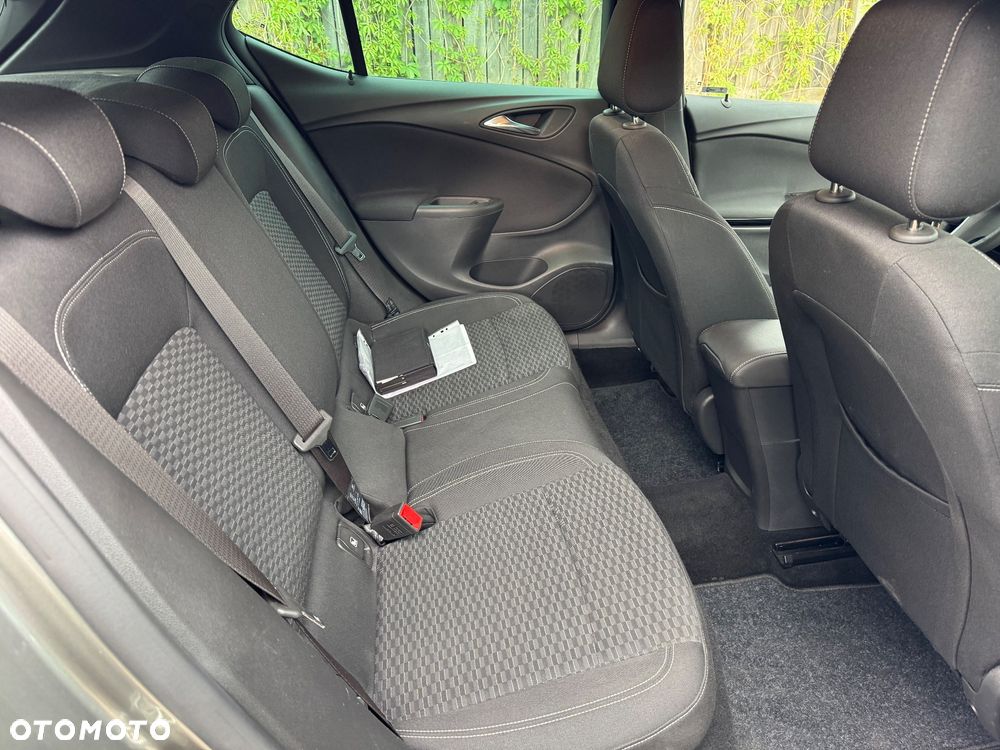 Opel Astra 1.4 Turbo Start/Stop Dynamic - 10