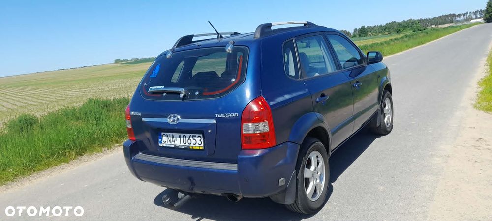 Hyundai Tucson 2.0 Comfort 2WD - 8