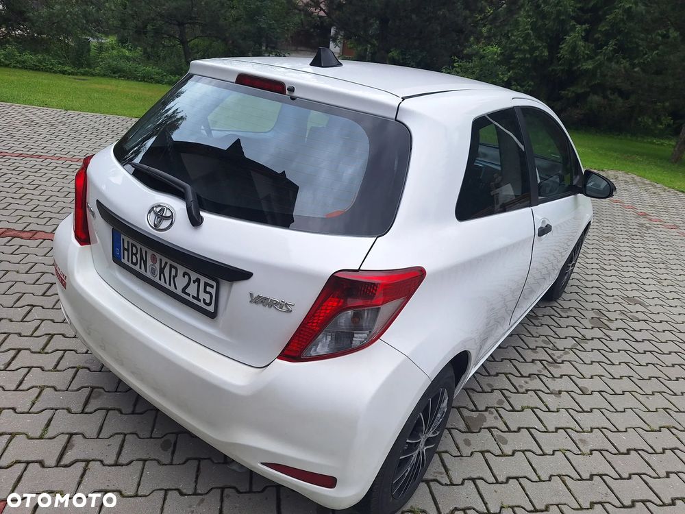 Toyota Yaris - 7