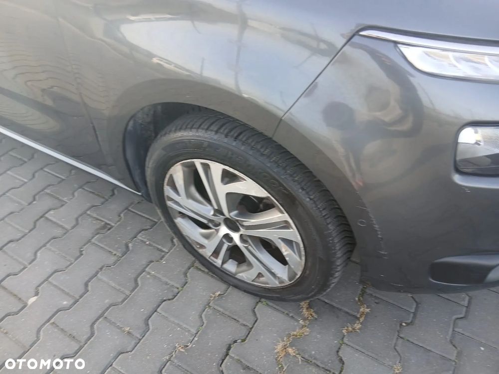 Citroën C4 Picasso - 19