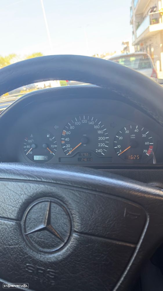 Mercedes-Benz C 180 Elegance - 7