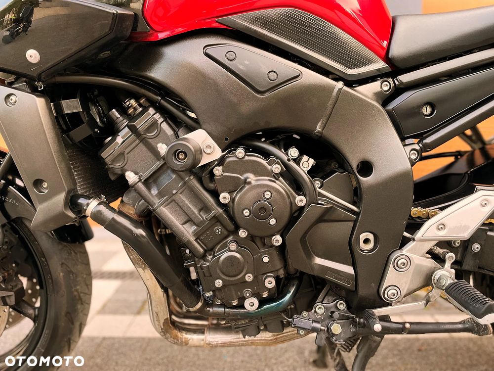 Yamaha FZ - 10