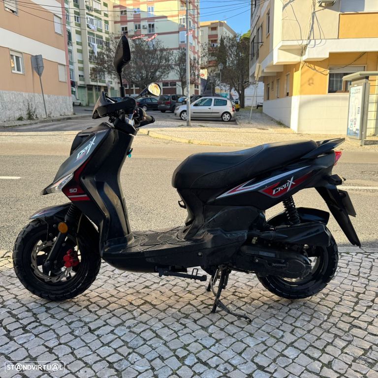 Sym FIDDLE CROX 50 - 3