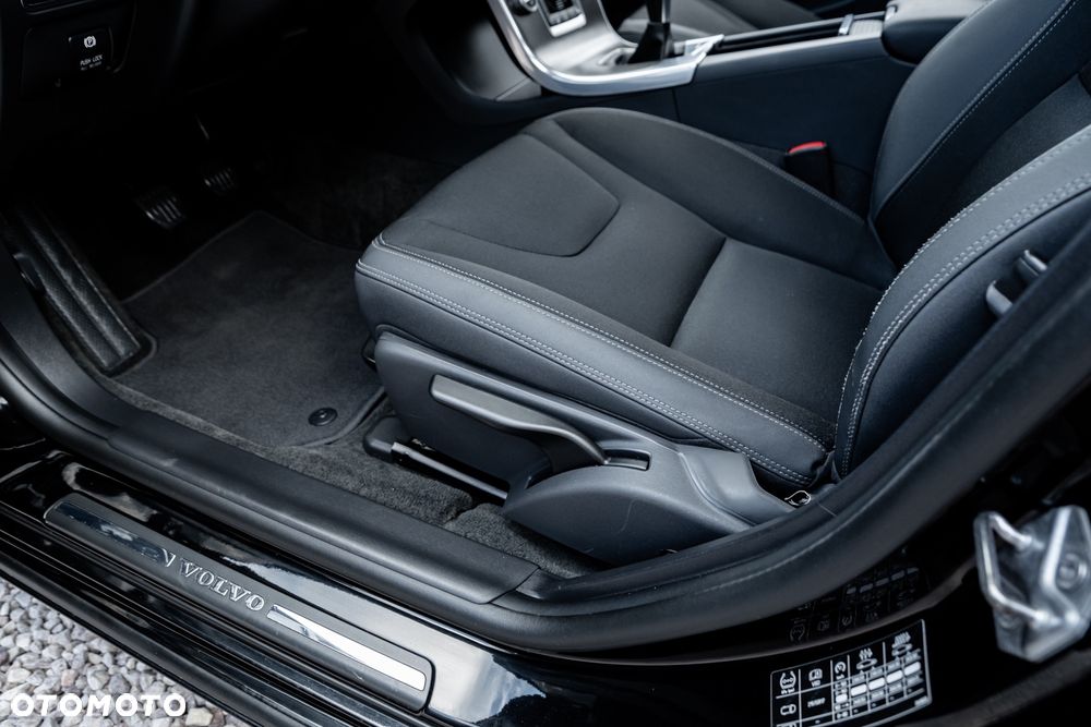 Volvo V60 D4 - 18
