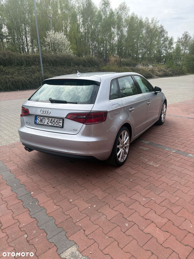 Audi A3 Sportback 2.0 TDI S tronic sport - 7