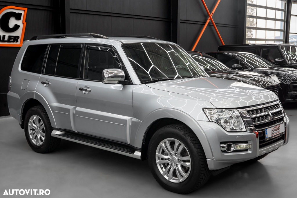 Mitsubishi Pajero 3.2 DI-D Automatik Top - 24
