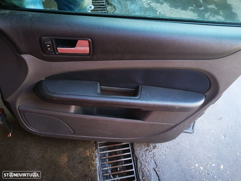 FORD FOCUS II PORTA FRENTE DIREITA - PF381 - 4